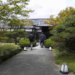 ファイル名: 2013042312240000.jpg
ファイルサイズ: 7.65KB 240(W)×240(H) 7.65