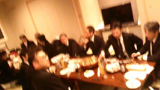 320(W)×180(H) 32.94