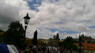 320(W)×180(H) 28.75