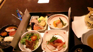 320(W)×180(H) 38.46